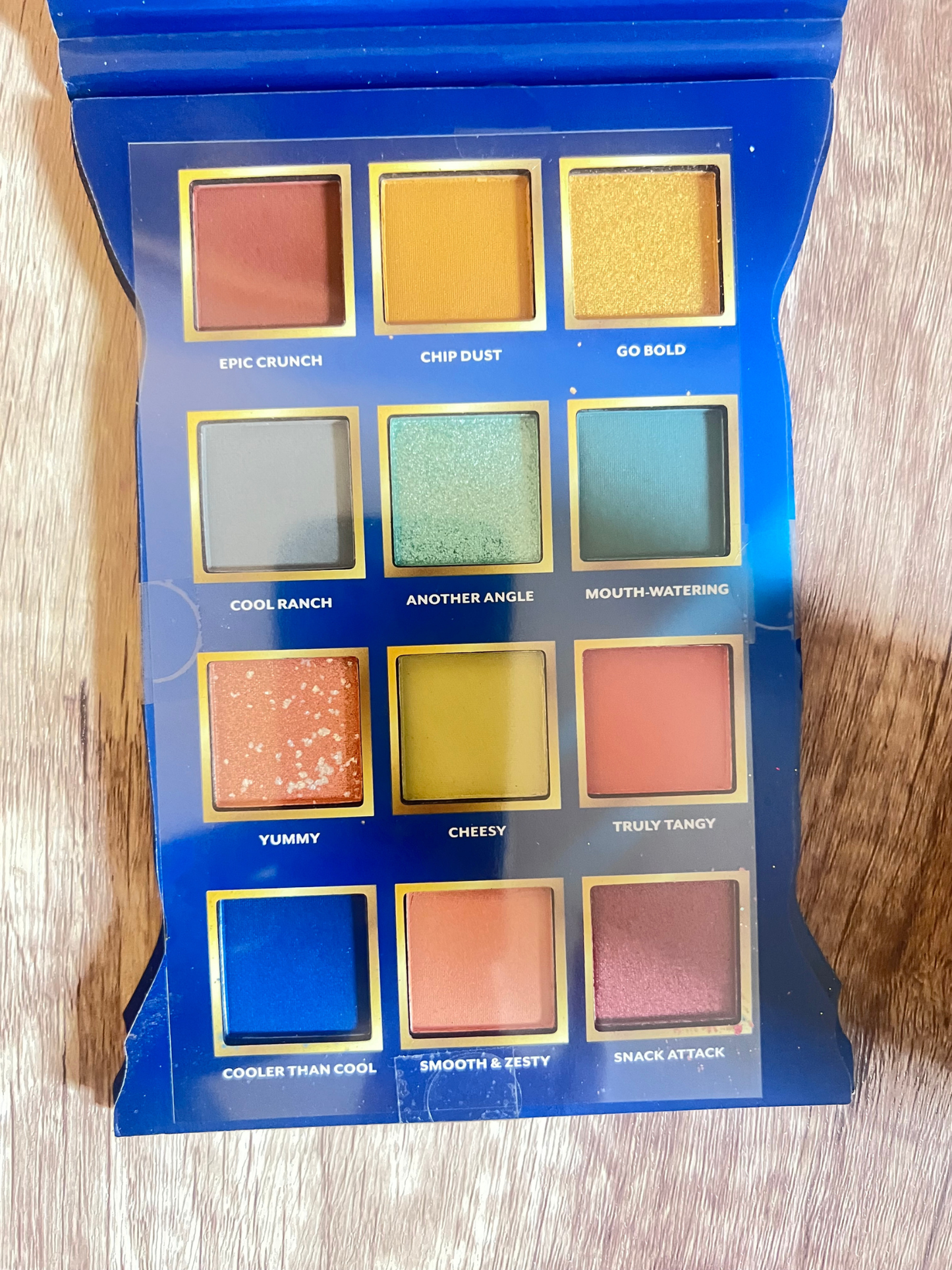 Cool Looks Make Up Lovers Gift Basket