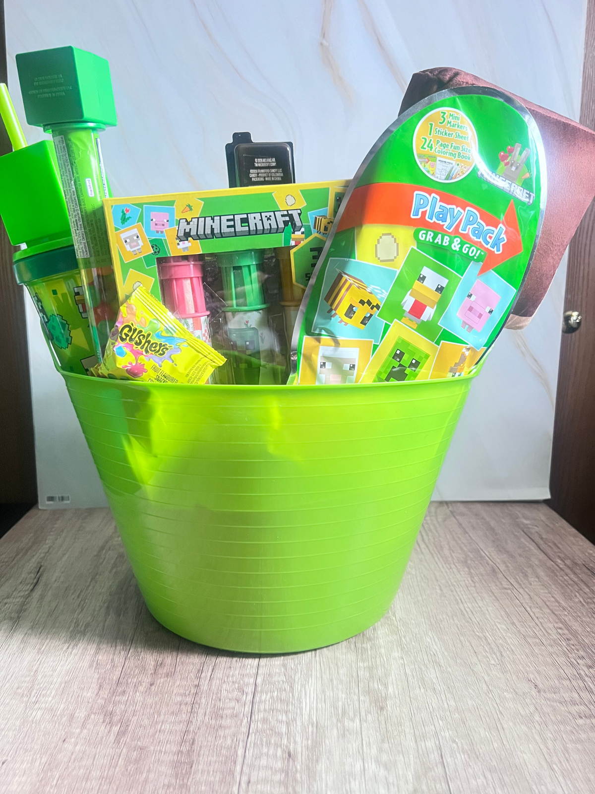 Steve Block Character Easter Basket