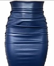 Load image into Gallery viewer, FAUX LEATHER SCRUNCH SKIRT
