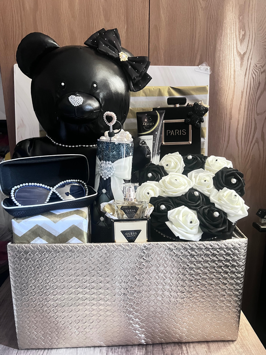 Black Pearl Luxury Gift Basket