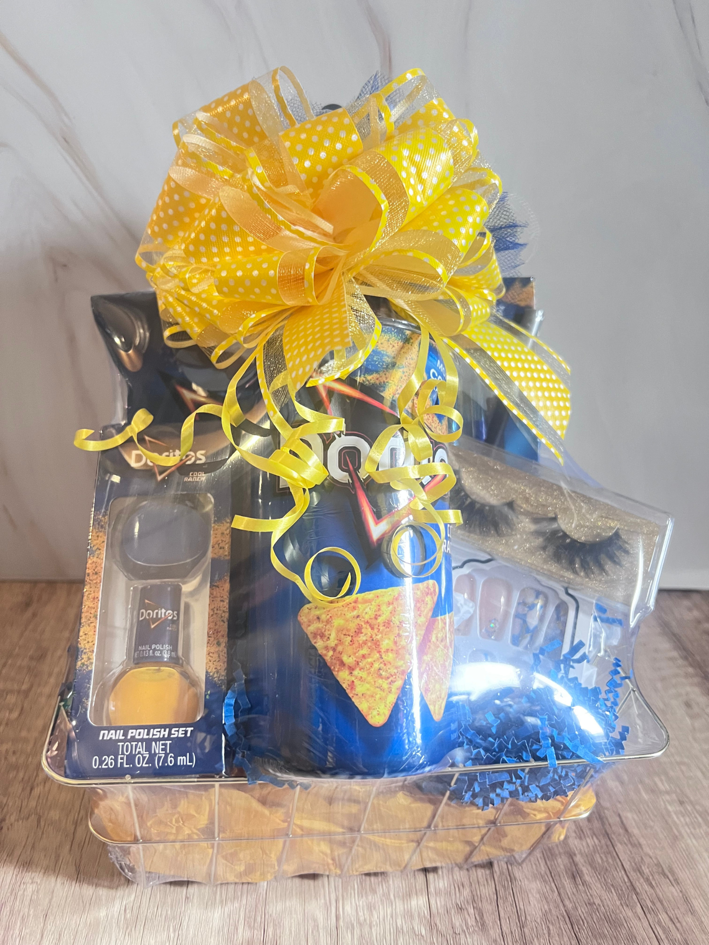Cool Looks Make Up Lovers Gift Basket