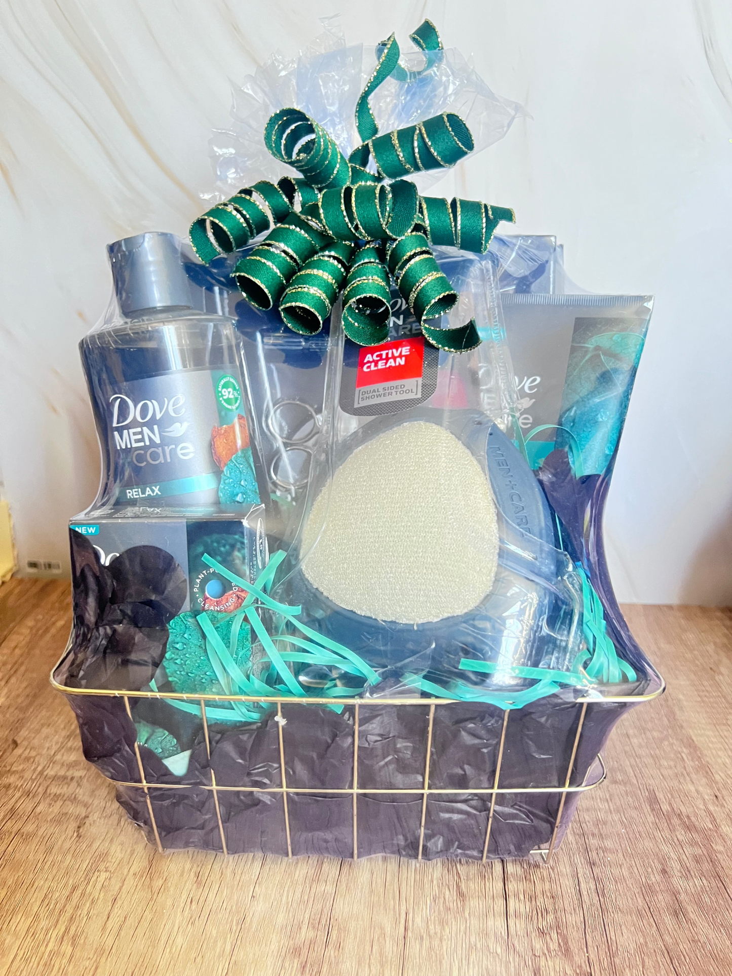 Relax Deluxe Men's Spa Gift Basket